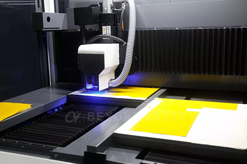 FPC紫外激光切割機(jī).jpg