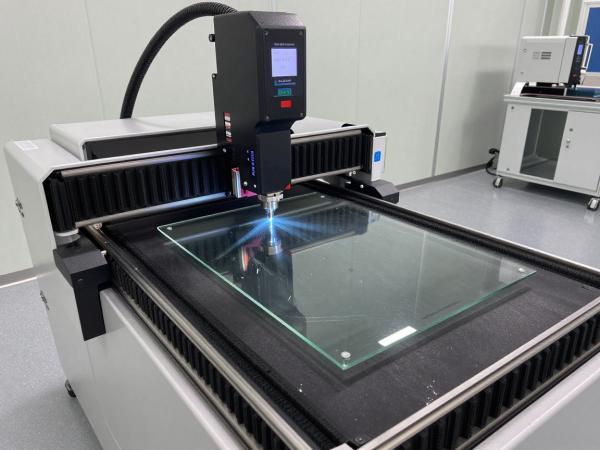 折疊屏玻璃紅外飛秒激光切割 (4).jpg